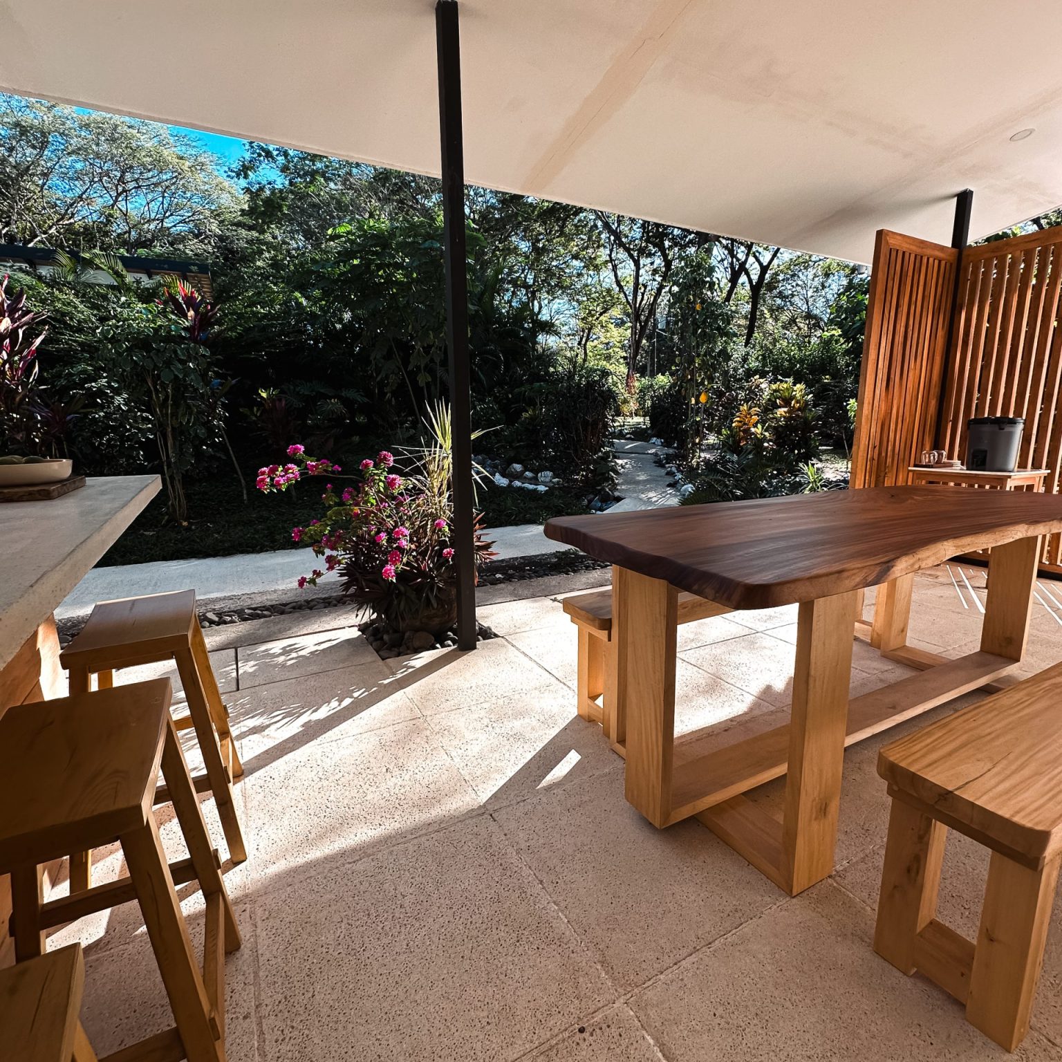 delalma-retreat-costarica-beach house